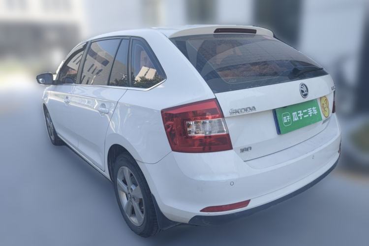 Used Skoda Rapid Spaceback 2018 1.6L Automatic Comfort Edition Rear Left 45 Deg