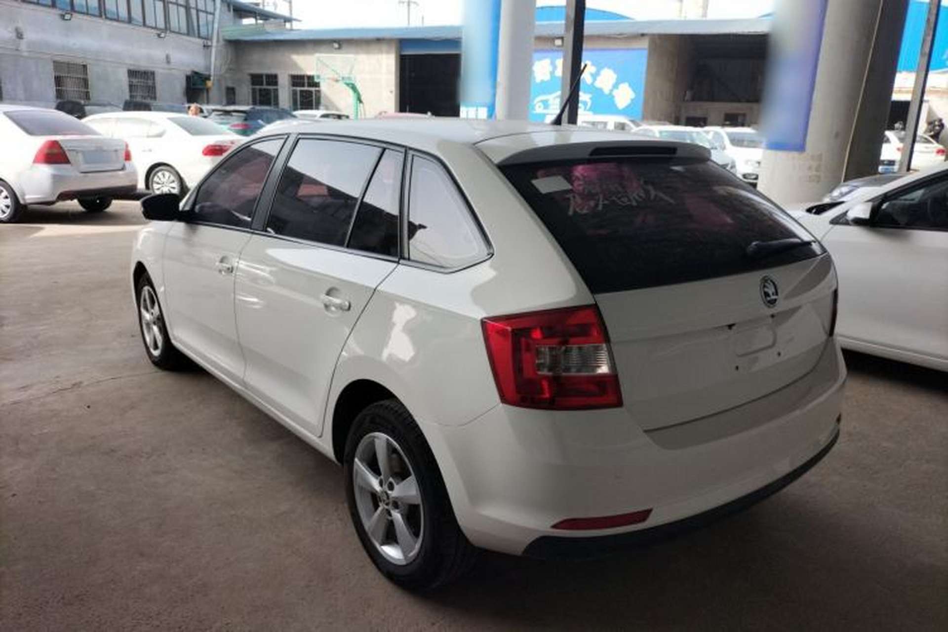 Used Skoda Rapid Spaceback 2018 1.6L Automatic Comfort Edition Rear Left 45 Deg