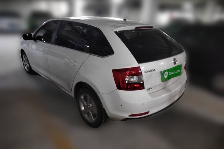 Used Skoda Rapid Spaceback 2018 1.6L Automatic Comfort Edition Rear Left 45 Deg