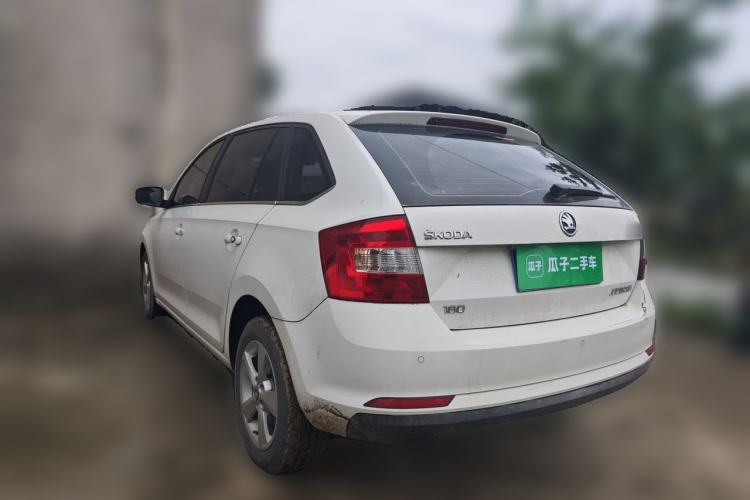 Used Skoda Rapid Spaceback 2018 1.6L Automatic Comfort Edition Rear Left 45 Deg