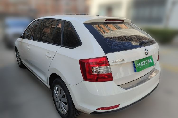 Used Skoda Rapid Spaceback 2018 1.4L Manual Standard Edition Rear Left 45 Deg
