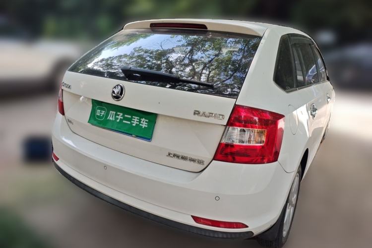 Used Skoda Rapid Spaceback 2018 1.6L Automatic Comfort Edition Rear Right 45 Deg