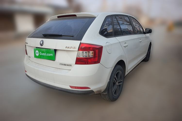Used Skoda Rapid Spaceback 2018 1.6L Manual Standard Edition Rear Right 45 Deg