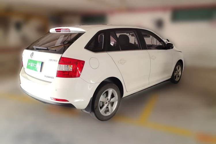 Used Skoda Rapid Spaceback 2018 1.6L Manual Comfort Edition Rear Right 45 Deg