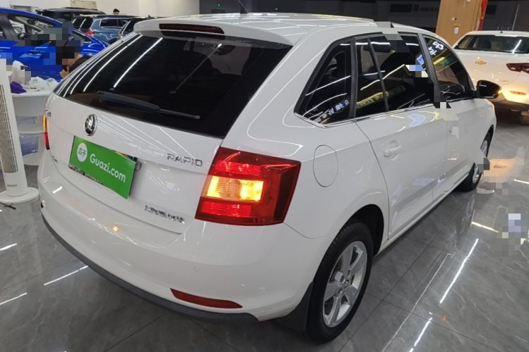 Used Skoda Rapid Spaceback 2018 1.6L Automatic Comfort Edition Rear Right 45 Deg