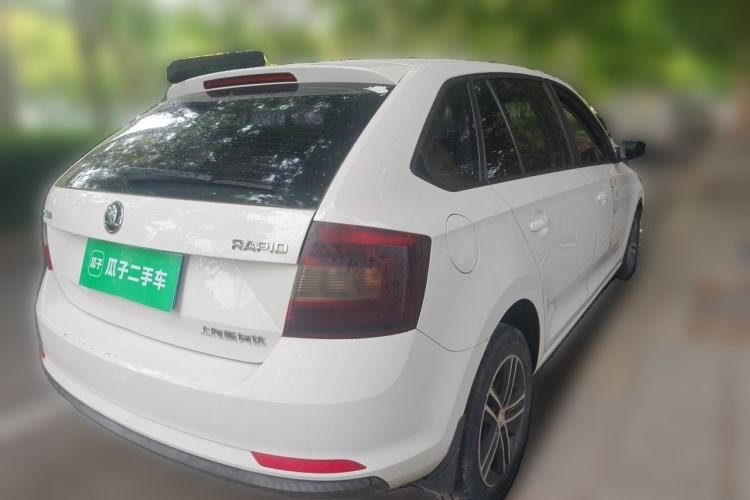 Used Skoda Rapid Spaceback 2018 1.6L Manual Standard Edition Rear Right 45 Deg
