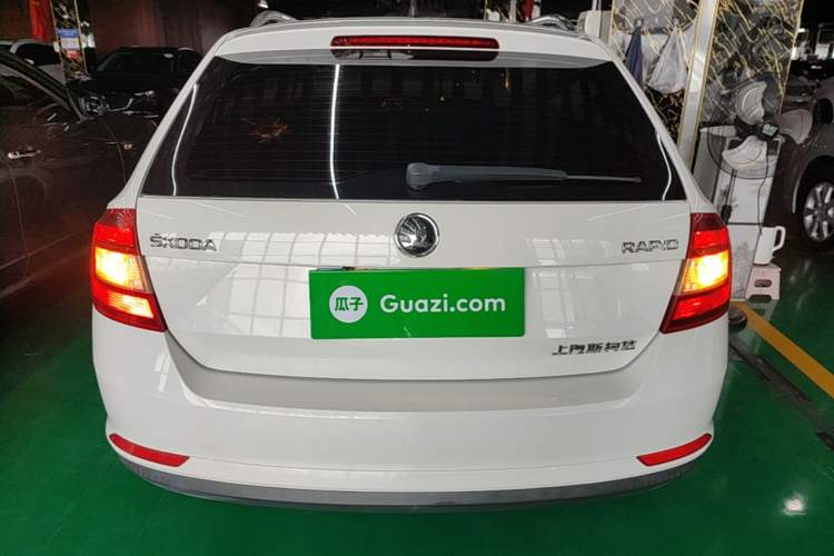 Used Skoda Rapid Spaceback 2018 1.4L Manual Standard Edition Rear