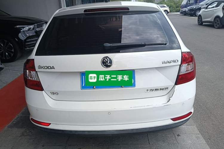 Used Skoda Rapid Spaceback 2018 1.6L Automatic Comfort Edition Rear