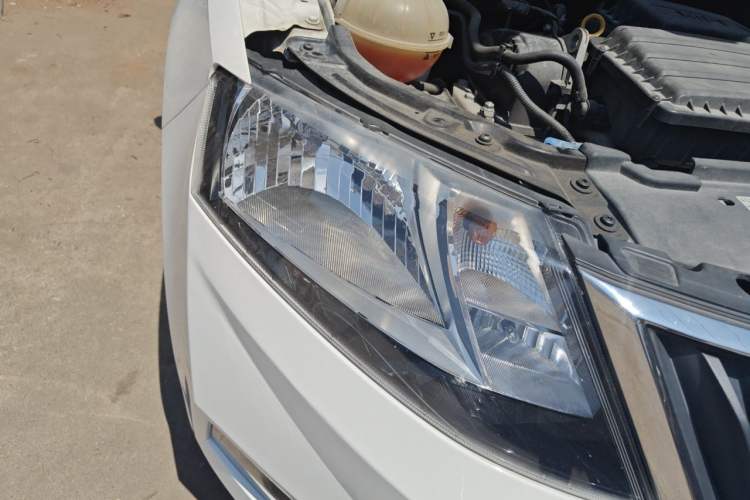 Used Skoda Rapid Spaceback 2018 1.6L Automatic Comfort Edition Right Front Headlight