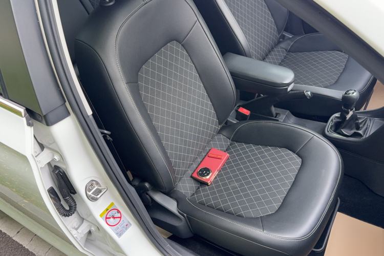 Used Skoda Rapid Spaceback 2018 1.6L Manual Comfort Edition Right Front Seat