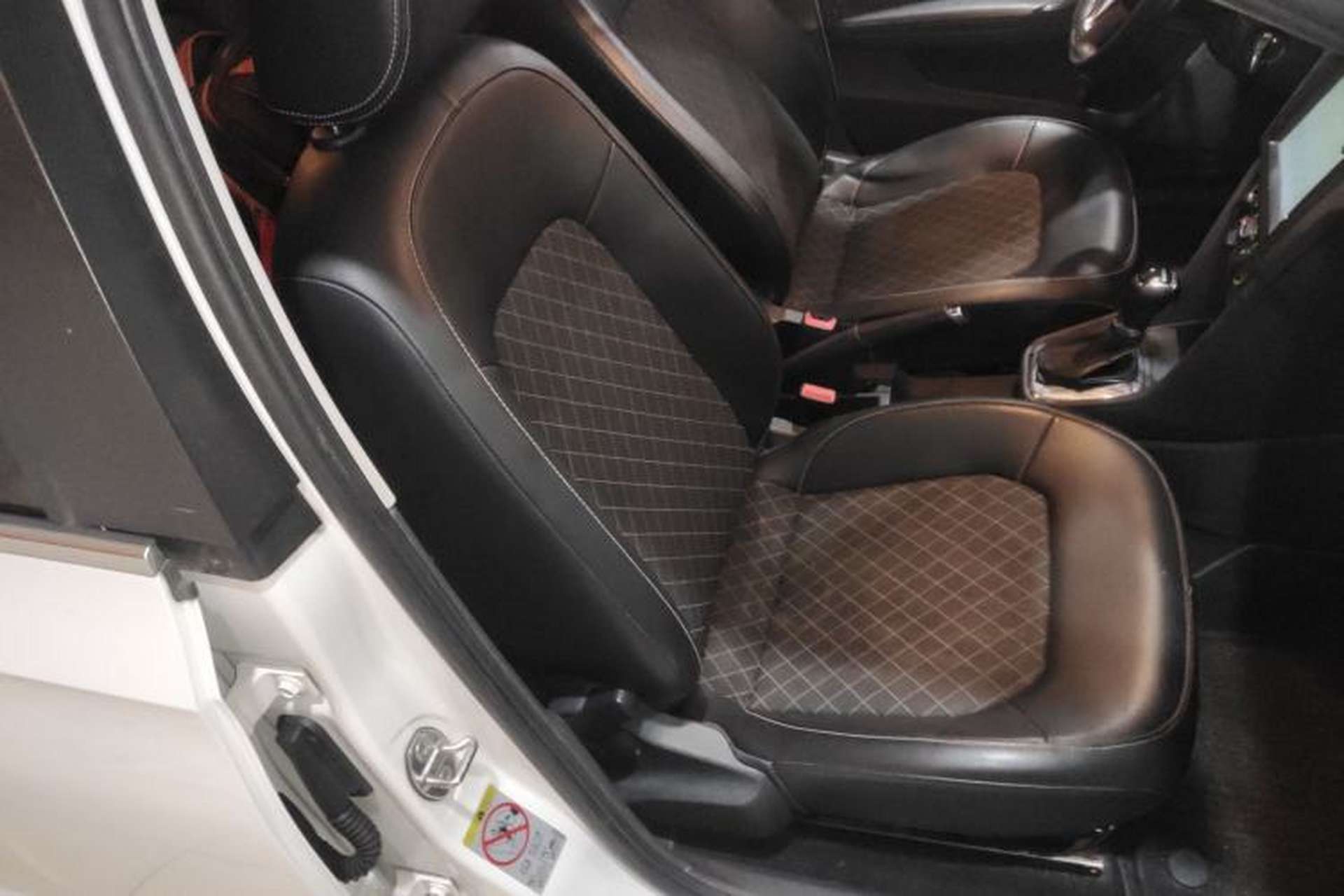 Used Skoda Rapid Spaceback 2018 1.6L Automatic Comfort Edition Right Front Seat