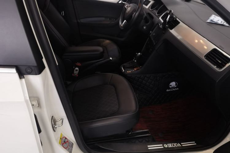 Used Skoda Rapid Spaceback 2018 1.6L Automatic Comfort Edition Right Front Seat