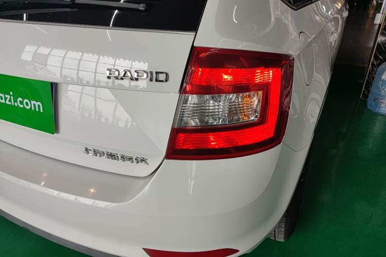 Used Skoda Rapid Spaceback 2018 1.4L Manual Standard Edition Right Rear Taillight