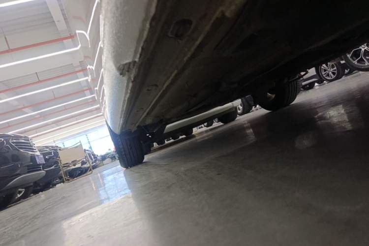 Used Skoda Rapid Spaceback 2018 1.6L Manual Comfort Edition Right Side Sill