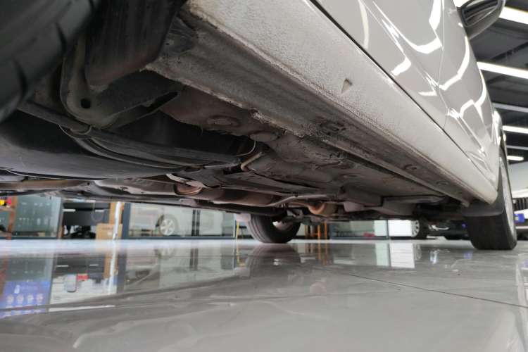 Used Skoda Rapid Spaceback 2018 1.6L Automatic Comfort Edition Right Side Sill