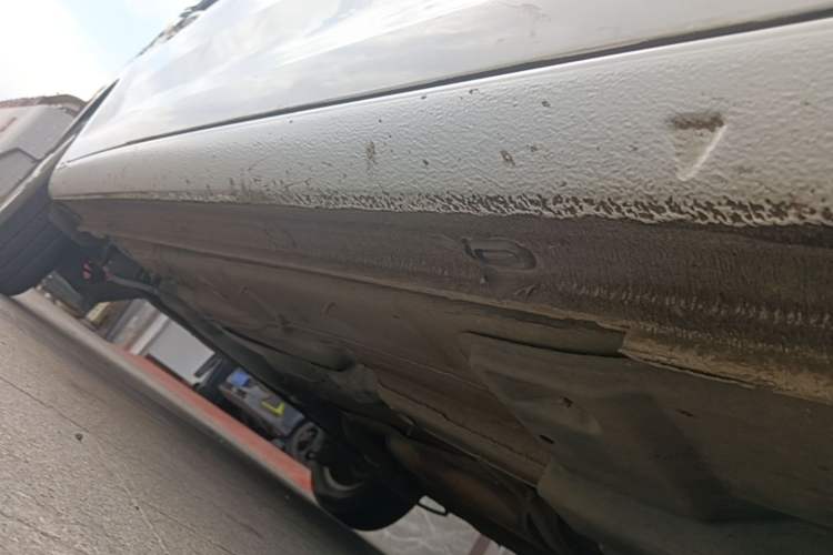 Used Skoda Rapid Spaceback 2018 1.6L Automatic Comfort Edition Right Side Sill