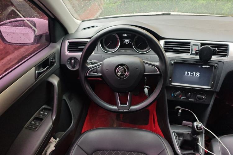 Used Skoda Rapid Spaceback 2018 1.6L Manual Comfort Edition Steering Wheel