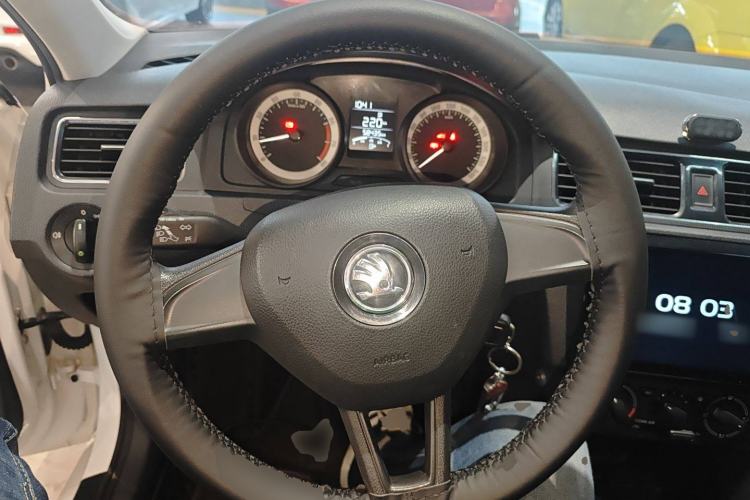 Used Skoda Rapid Spaceback 2018 1.4L Manual Standard Edition Steering Wheel