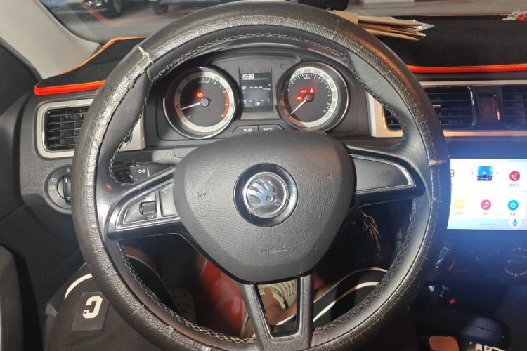 Used Skoda Rapid Spaceback 2018 1.6L Manual Comfort Edition Steering Wheel