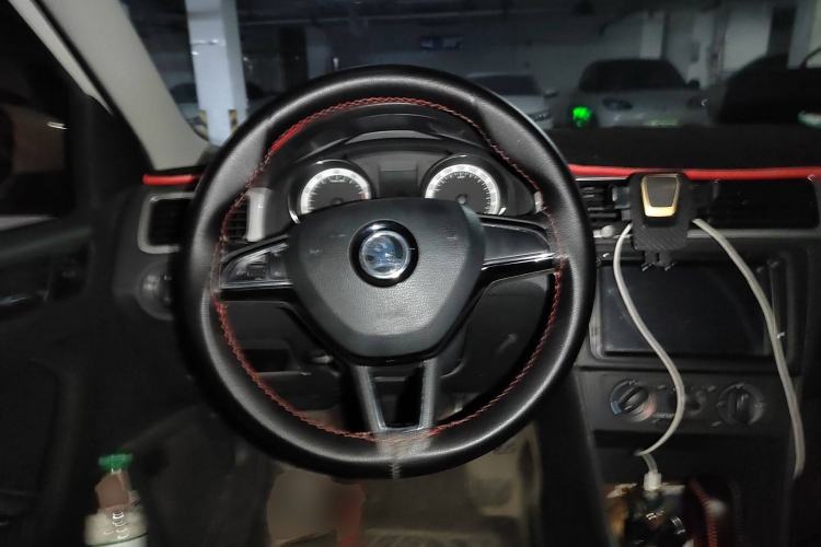 Used Skoda Rapid Spaceback 2018 1.6L Automatic Comfort Edition Steering Wheel