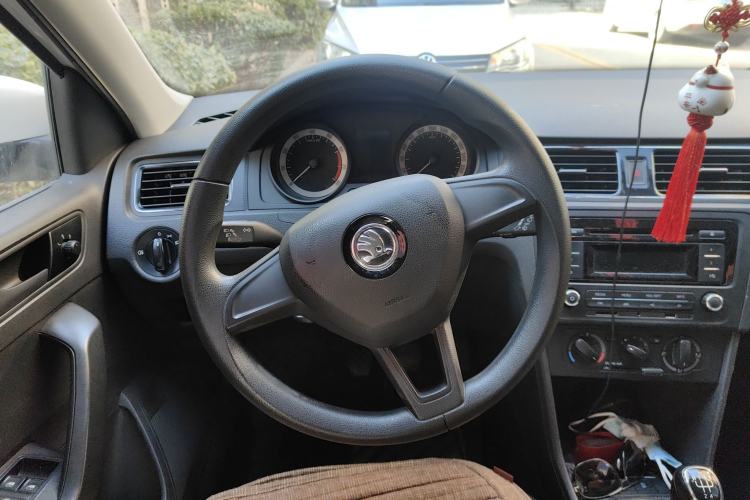 Used Skoda Rapid Spaceback 2018 1.4L Manual Standard Edition Steering Wheel