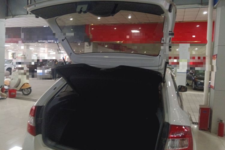 Used Skoda Rapid Spaceback 2018 1.6L Manual Standard Edition Trunk