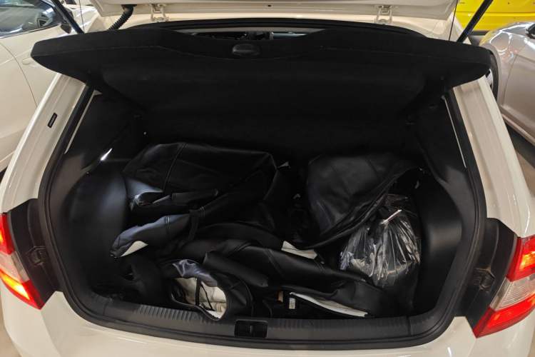 Used Skoda Rapid Spaceback 2018 1.4L Manual Standard Edition Trunk