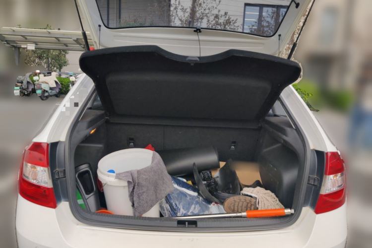 Used Skoda Rapid Spaceback 2018 1.6L Automatic Comfort Edition Trunk