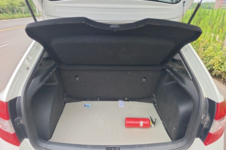 Used Skoda Rapid Spaceback 2018 1.6L Manual Standard Edition Trunk