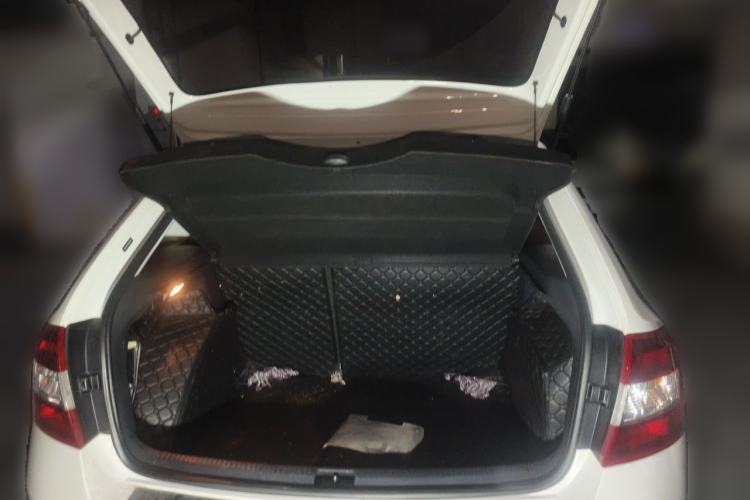 Used Skoda Rapid Spaceback 2018 1.4L Manual Standard Edition Trunk