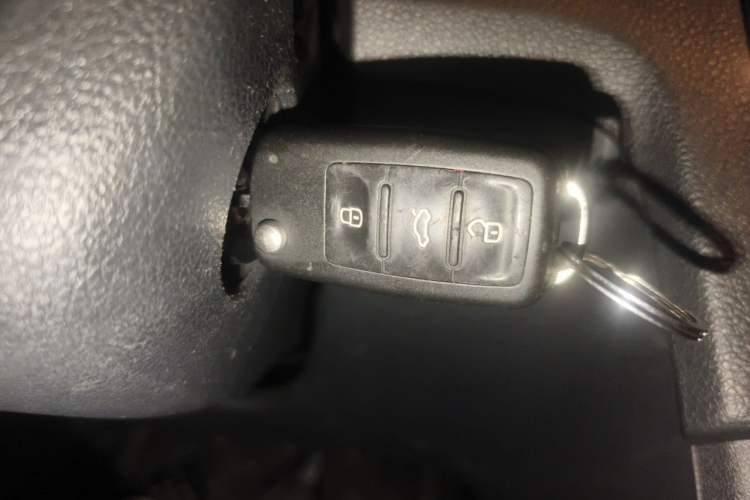Used Skoda Rapid Spaceback 2018 1.4L Manual Standard Edition Vehicle Key