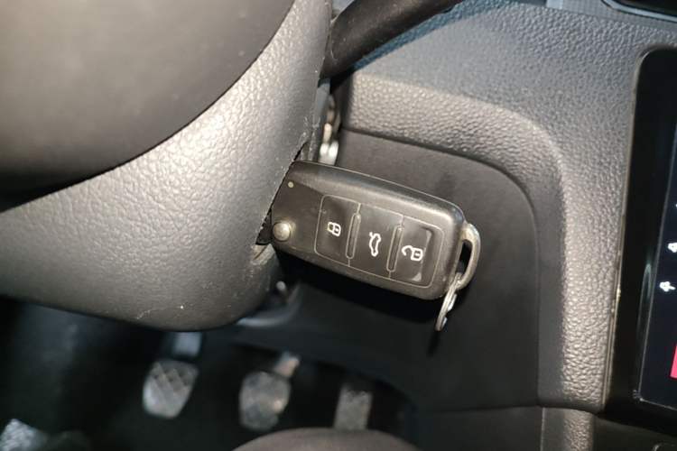 Used Skoda Rapid Spaceback 2018 1.4L Manual Standard Edition Vehicle Key