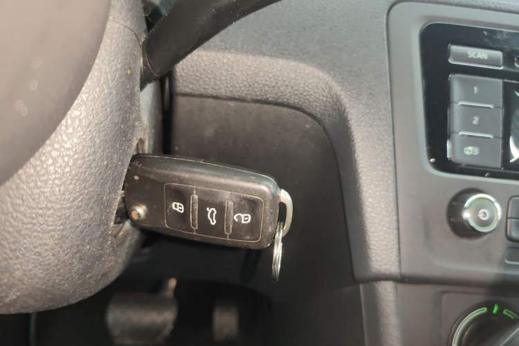 Used Skoda Rapid Spaceback 2018 1.6L Automatic Standard Edition Vehicle Key