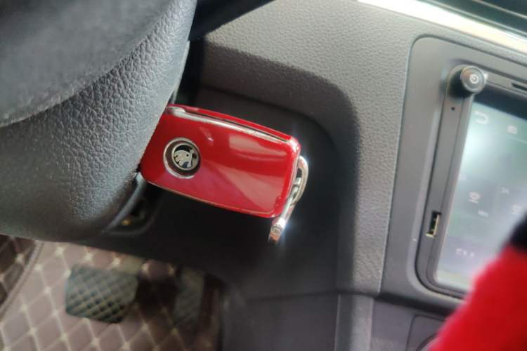 Used Skoda Rapid Spaceback 2018 1.6L Automatic Comfort Edition Vehicle Key