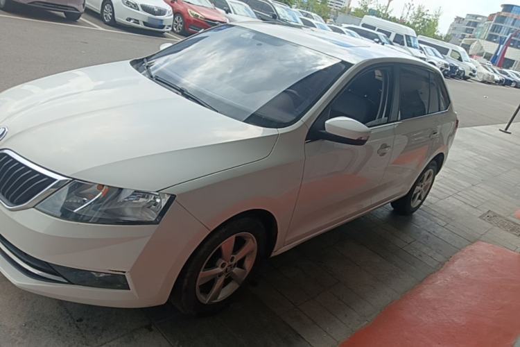 Used Skoda Rapid Spaceback 2018 1.6L Automatic Comfort Edition Guazi used car, China used car export, Used car for sale, Used cars, Cheapest cars for sale