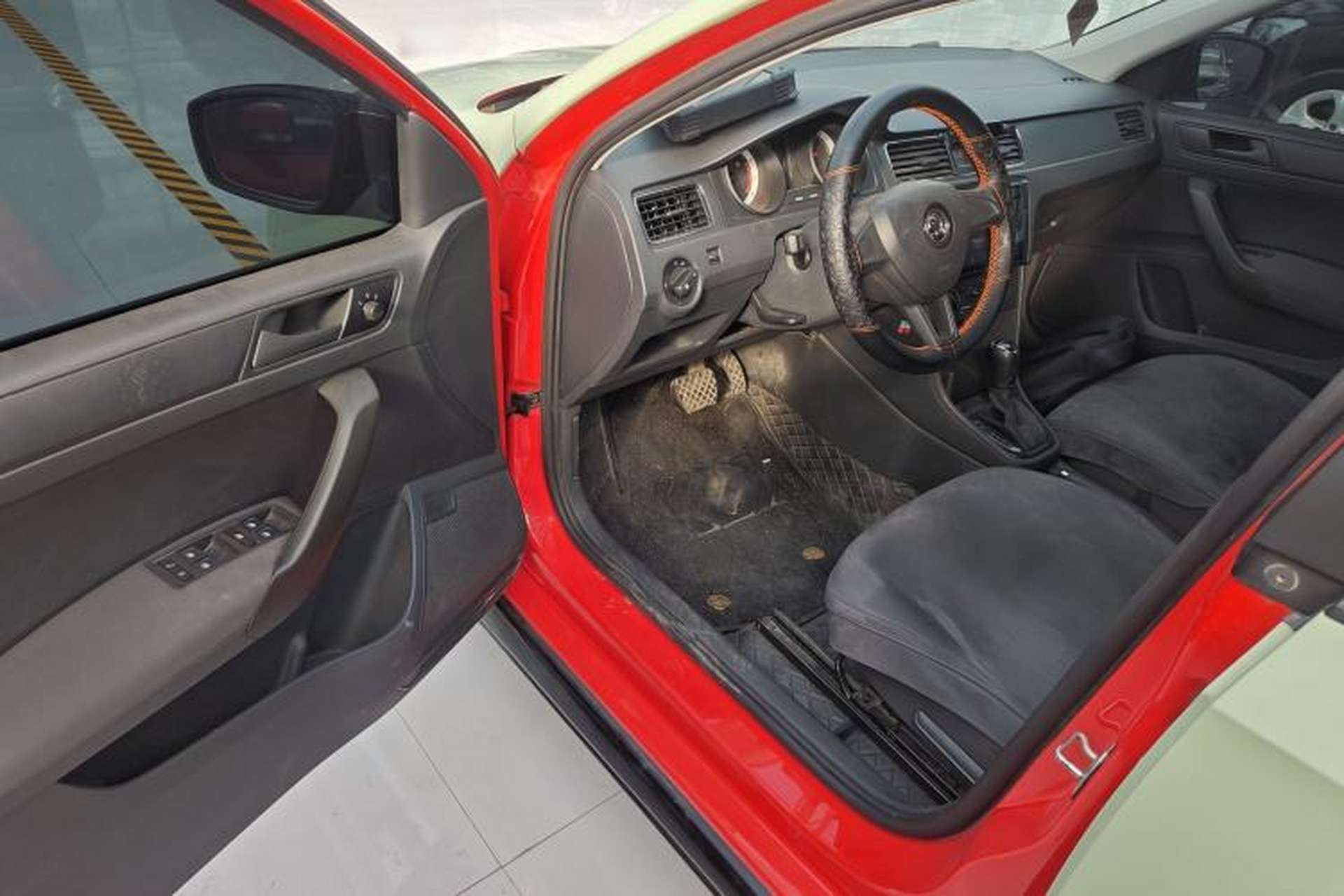 Used Skoda Rapid Spaceback 2019 Revised Version 1.5L Automatic Standard Edition China V Standard Driver Seat