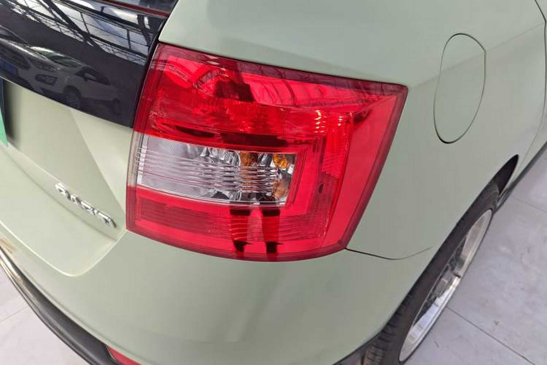 Used Skoda Rapid Spaceback 2019 Revised Version 1.5L Automatic Standard Edition China V Standard Right Rear Taillight