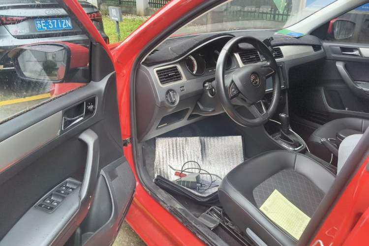 Used Skoda Rapid Spaceback 2019 1.5L Automatic Comfort Edition Driver Seat