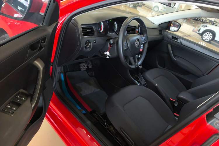 Used Skoda Rapid Spaceback 2019 Revised Version 1.5L Automatic Standard Edition China VI Driver Seat