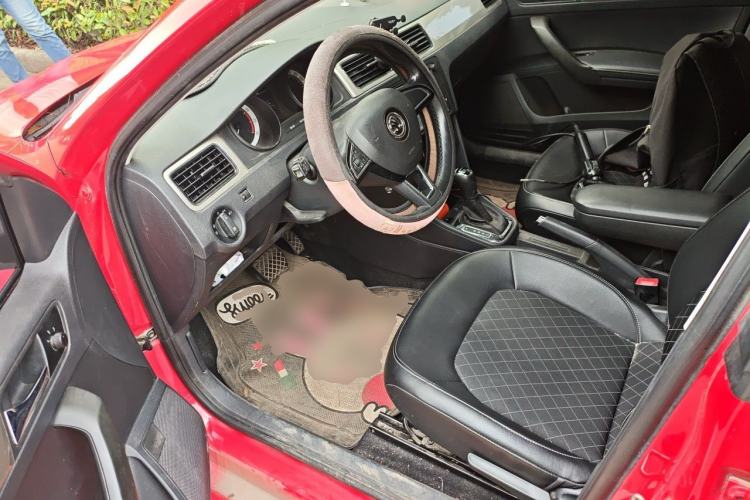Used Skoda Rapid Spaceback 2019 Revised Version 1.5L Automatic Comfort Edition China VI Standard Driver Seat