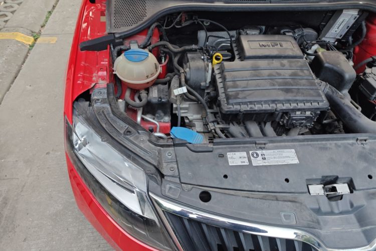 Used Skoda Rapid Spaceback 2019 1.5L Automatic Comfort Edition Engine Bay Right