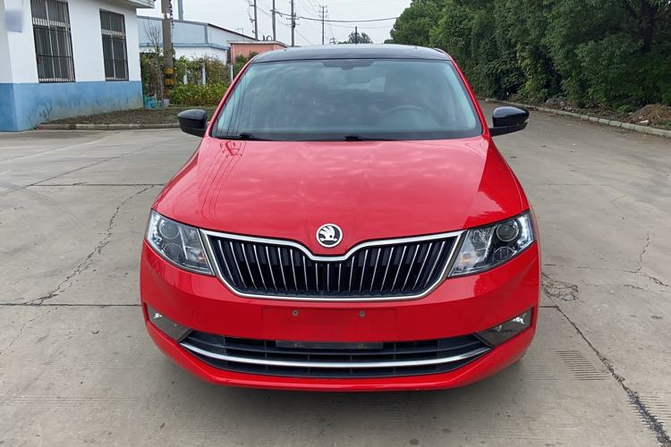 Used Skoda Rapid Spaceback 2019 1.5L Automatic Sport Edition China VI Standard Exterior 1