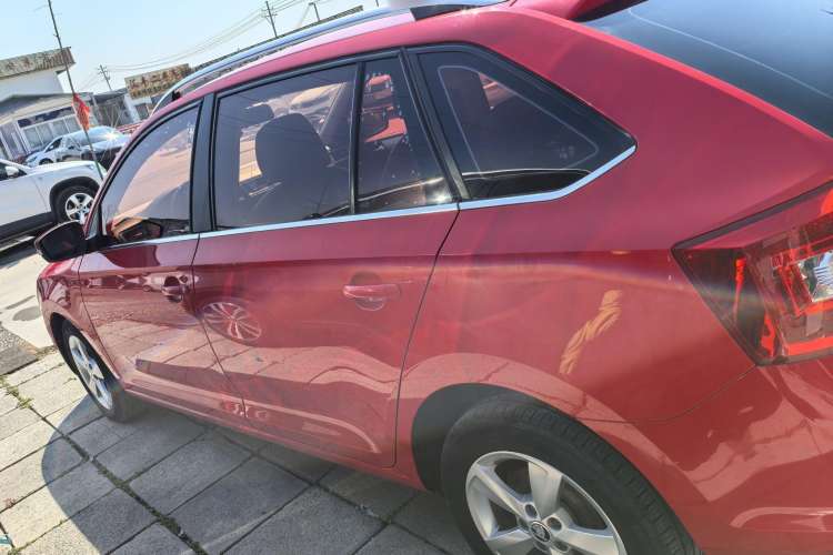 Used Skoda Rapid Spaceback 2019 1.5L Automatic Comfort Edition Exterior 3