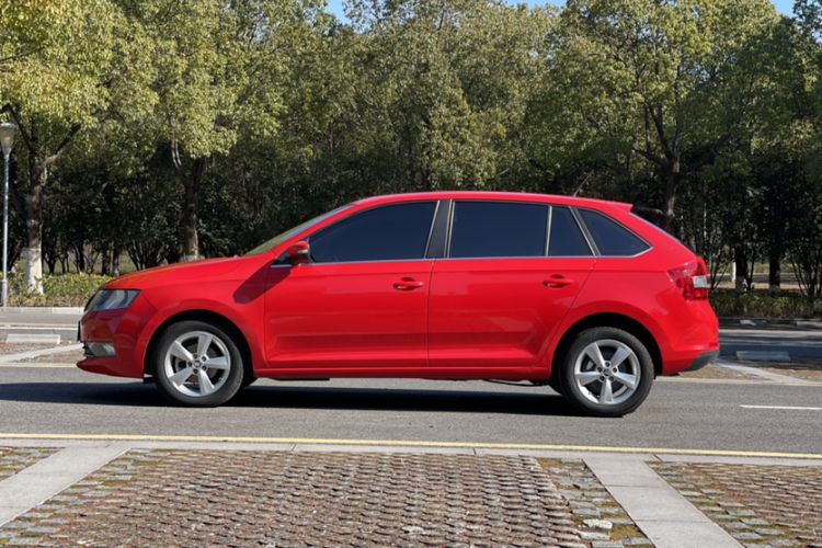 Used Skoda Rapid Spaceback 2019 Revised Version 1.5L Automatic Comfort Edition China VI Standard Exterior 4