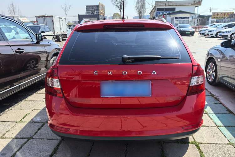 Used Skoda Rapid Spaceback 2019 1.5L Automatic Comfort Edition Exterior 4