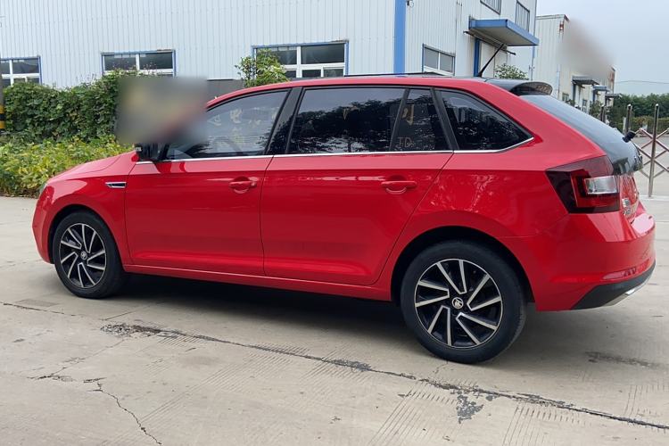 Used Skoda Rapid Spaceback 2019 1.5L Automatic Sport Edition China VI Standard Exterior 5