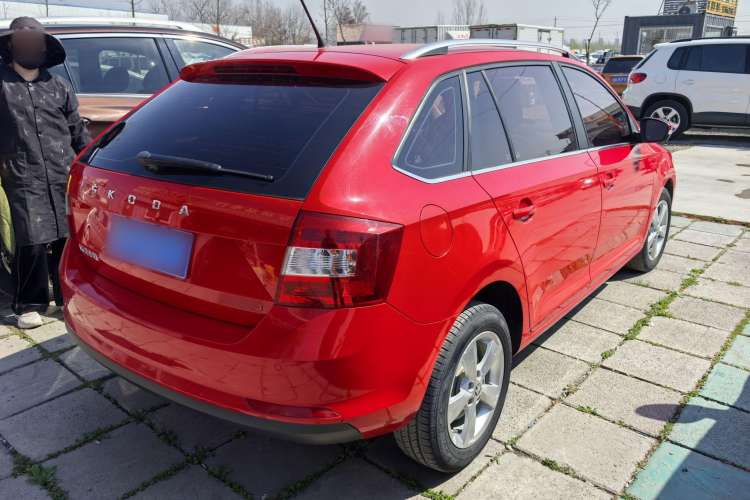 Used Skoda Rapid Spaceback 2019 1.5L Automatic Comfort Edition Exterior 5