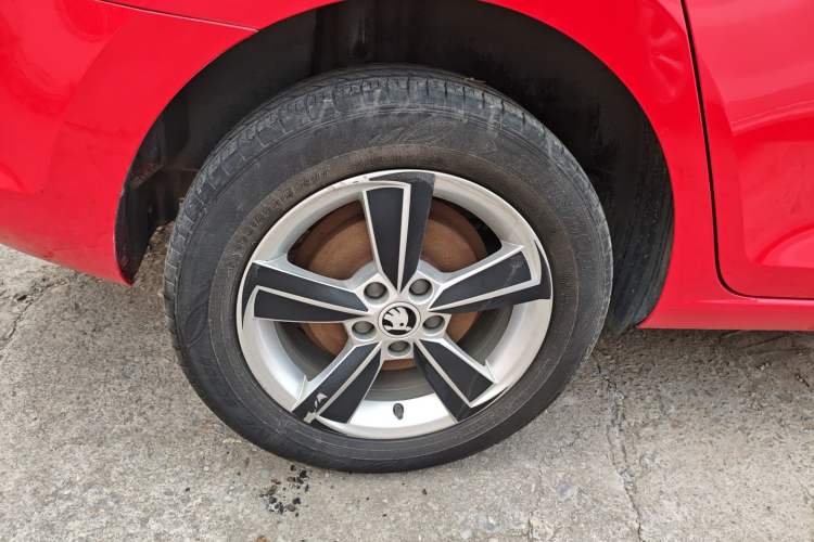 Used Skoda Rapid Spaceback 2019 1.5L Automatic Comfort Edition Exterior 5