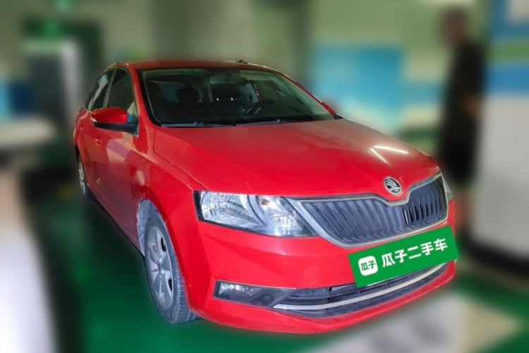 Used Skoda Rapid Spaceback 2019 1.5L Automatic Comfort Edition Front Right 45 Deg