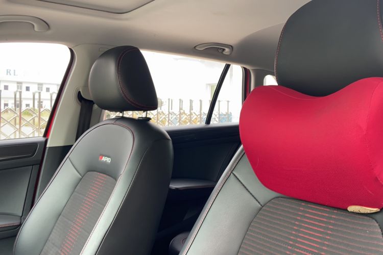 Used Skoda Rapid Spaceback 2019 1.5L Automatic Sport Edition China VI Standard Headliner